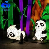 Kiinalainen söpö pandan muotoinen lyhty